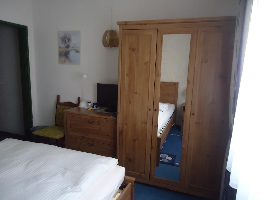 Hotel Central Oberursel Esterno foto