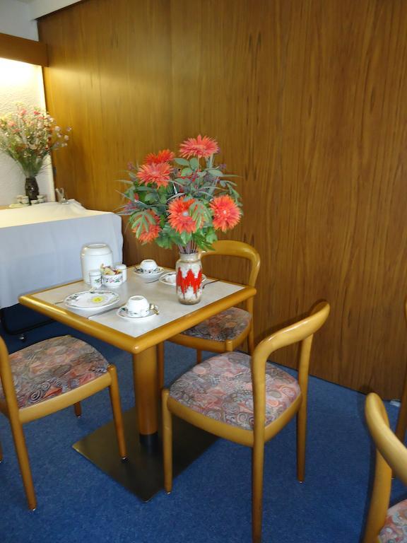 Hotel Central Oberursel Esterno foto